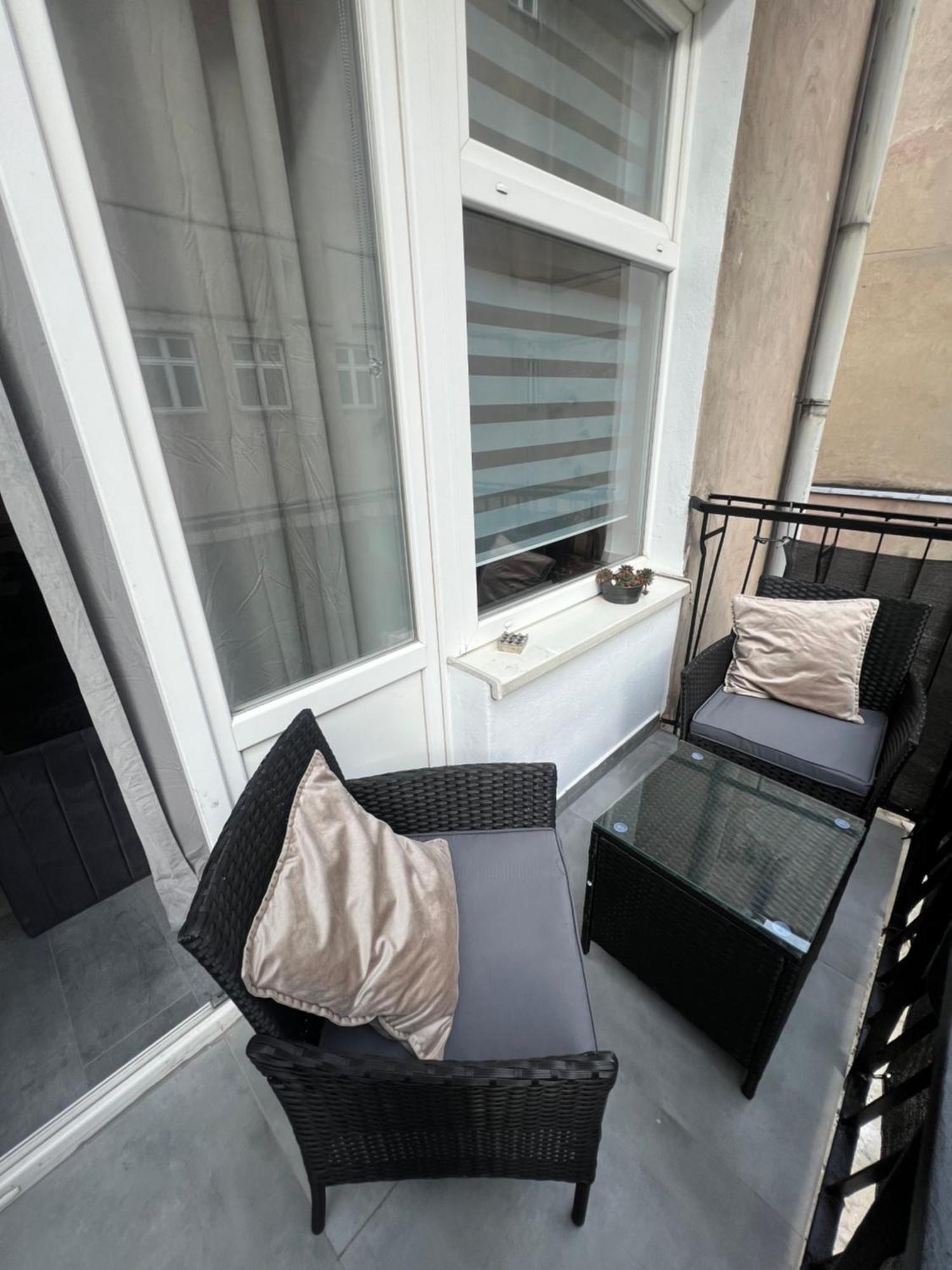 Loft W Centrum Z Jacuzzi Wroclaw Exterior photo